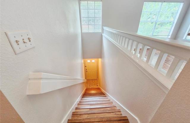 2325 ARBOR LAKES Circle Gallery 4