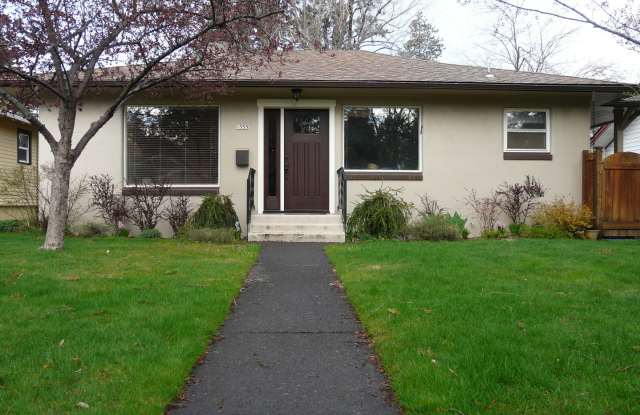 Charming Westside Cottage in a Premier Location photos photos