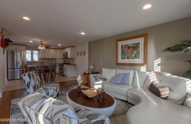 7 Vine Court Gallery 4