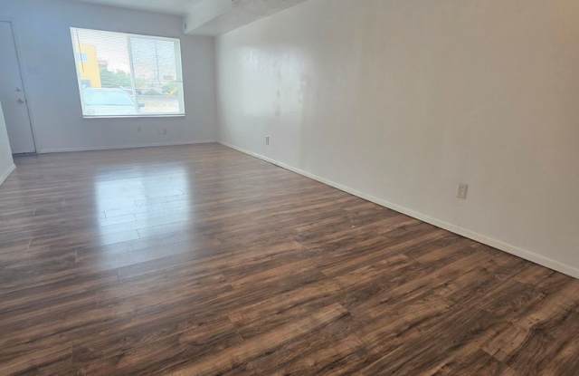 2 bedroom unit near UNM photos photos