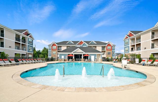 Hawthorne at Weaverville photos photos