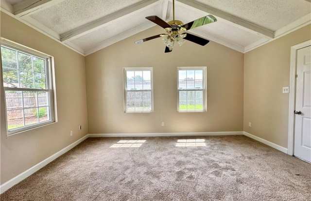 3833 Forrester Lane Gallery 4