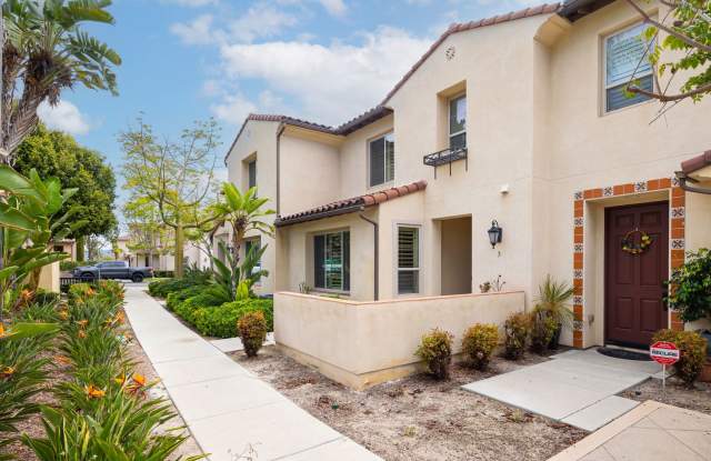 Modern 2-Story Townhouse Directly in Front of Community Pool! Cordova/Haven Community! photos photos Modern 2-Story Townhouse Directly in Front of Community Pool! Cordova/Haven Community! photos photos