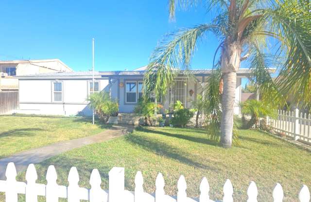 Gorgeous Single Story Home - 131 North San Jacinto Avenue, San Jacinto, CA 92583