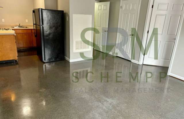 First floor 1 bedroom in West Louisville! Section 8 Accepted.**Fall Move-in Special** Gallery 3