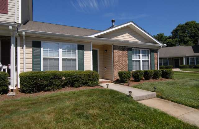 Charming 3 bedroom 2 bath Townhouse w/ fenced in yard located off Guilford College Road! Gallery 3