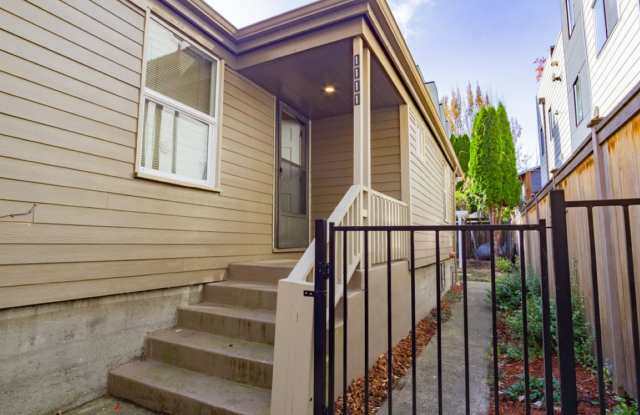 1Bd/1Ba Seattle Duplex photos photos