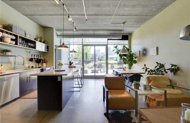 345 6th Avenue N photos photos