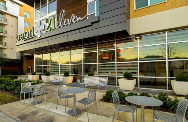 Pearl 21 Eleven Gallery 2