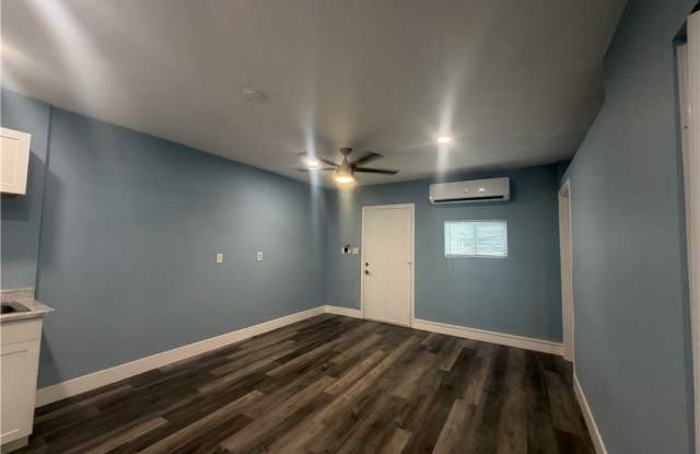5709 Cabrillo Circle Gallery 2