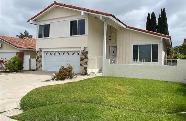 3851 Blackthorn Street Gallery 3