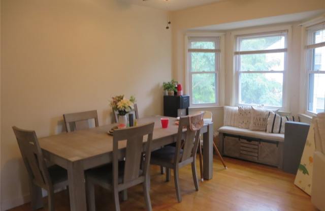 192 Nassau Road Gallery 4