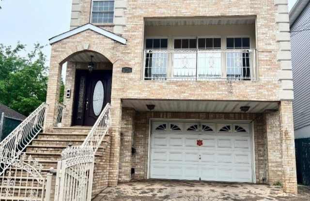 25 Christine St photos photos