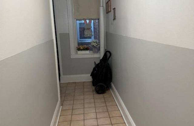 322 Anderson Avenue Gallery 3