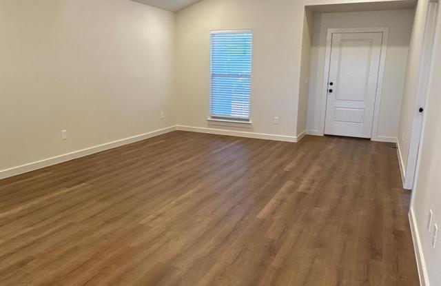 2132 Langford Avenue Gallery 3