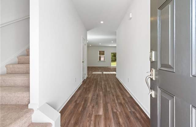 809 Evergreen Road Gallery 2