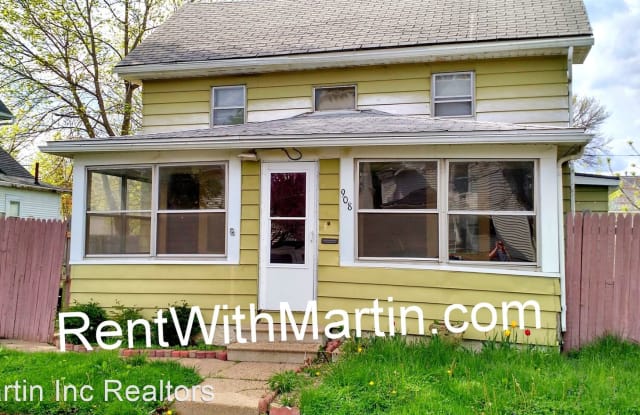908 W. 6th St - 908 West 6th Street, Waterloo, IA 50702