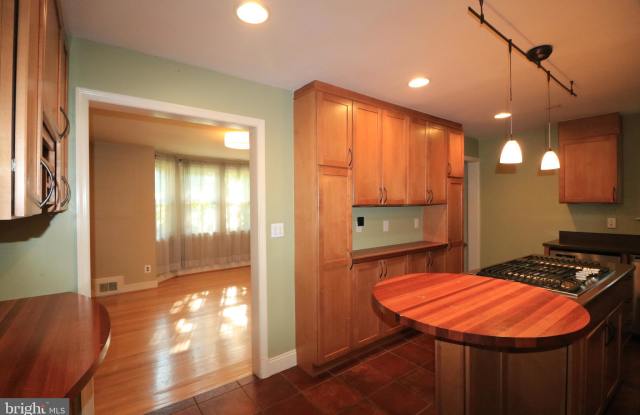 8317 HADDON DRIVE Gallery 2
