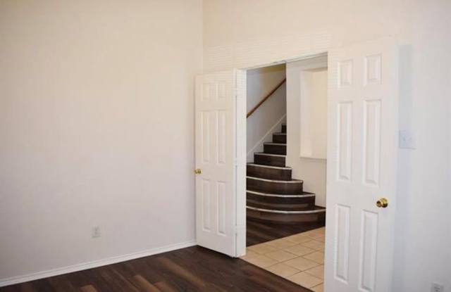 406 Alta Ridge Drive Gallery 4
