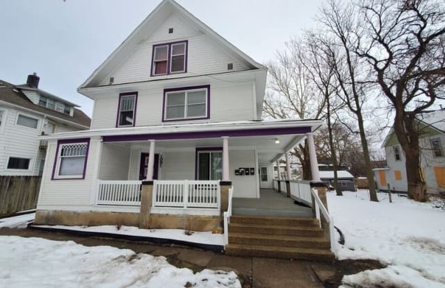 1091 26th St - 1091 26th Street, Des Moines, IA 50311
