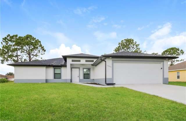 1005 Angelo Avenue photos photos