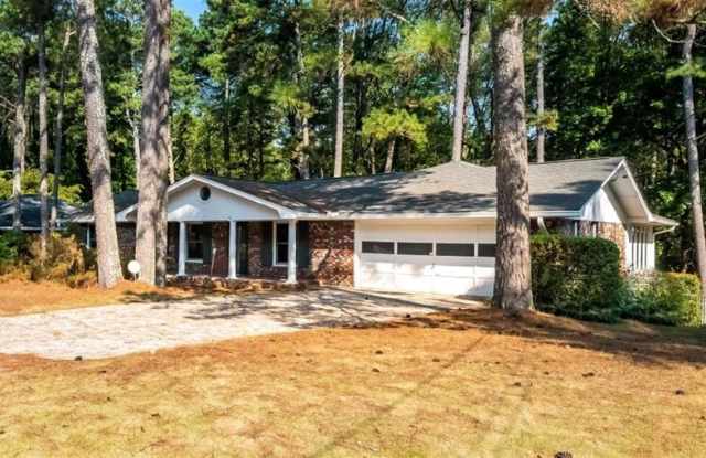 3892 Cardinal Drive Gallery 2