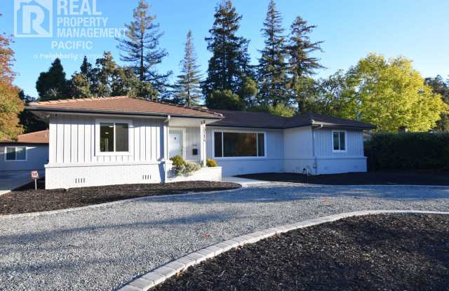 3-Bedroom Retreat with Expansive Backyard in Prime Location photos photos