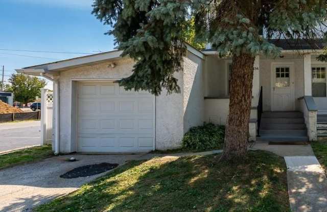 334 E CONESTOGA ROAD - 334 East Conestoga Road, Wayne, PA 19087