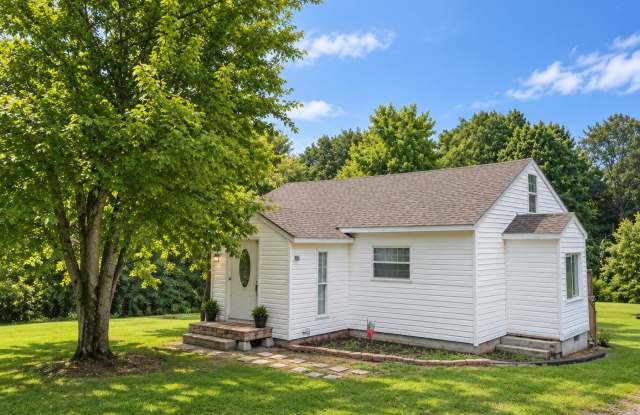 Modern Style 2 Bedroom Home in Walkertown! Gallery 1