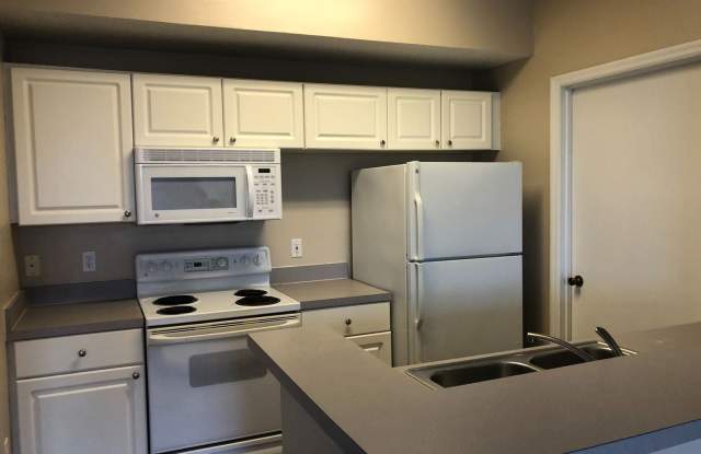 5578 Metrowest Blvd.  Unit 1-305 Gallery 2