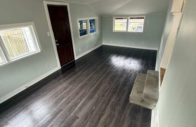 240 Horseheads Blvd photos photos