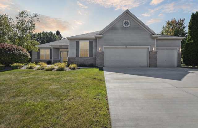 3403 Green Pastures - 3403 Green Pastures Lane, Carpentersville, IL 60110
