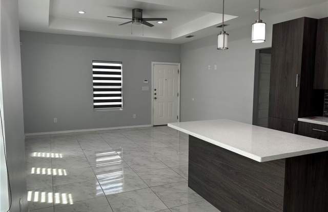 218 Rafael Drive Gallery 4