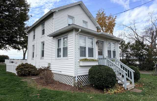 113 Seaside Avenue - 113 Seaside Avenue, Guilford Center, CT 06437 113 Seaside Avenue - 113 Seaside Avenue, Guilford Center, CT 06437