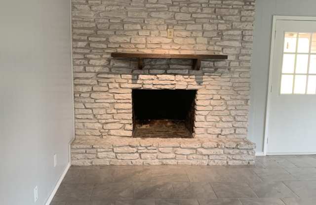 801 Brushy Creek Drive Gallery 2