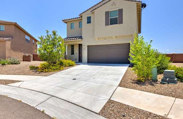 4 Bedroom, 2.5 Bath photos photos