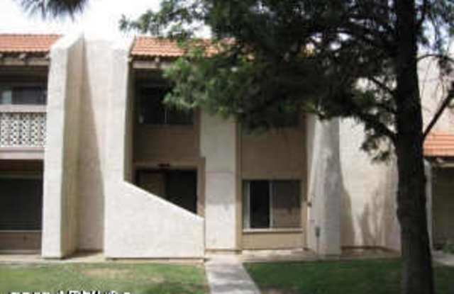 8471 N 54TH Lane - 8471 North 54th Lane, Glendale, AZ 85302