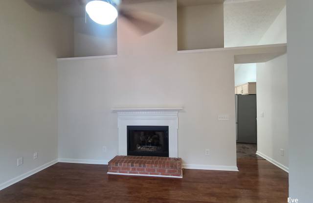 2733 Airwood Drive Gallery 3