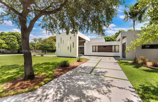 15315 SW 84th Avenue Gallery 1
