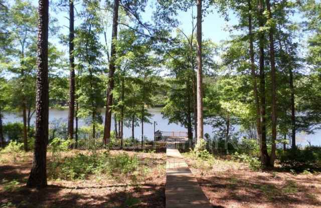 170 Lake Drive Gallery 3