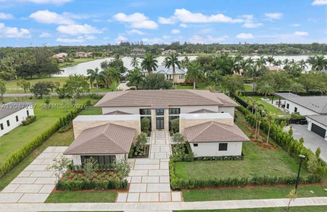 14930 SW 16th Ct Gallery 2