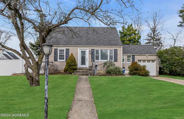 329 Yorke Avenue photos photos