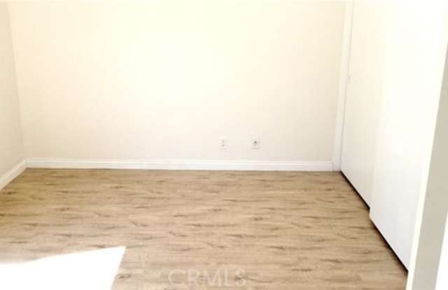 28532 Casanal Gallery 3