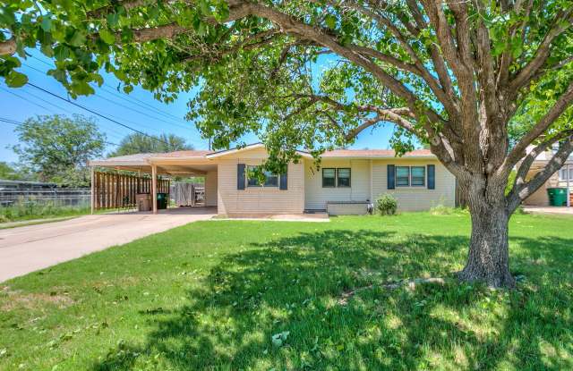 2756 Sac Avenue photos photos