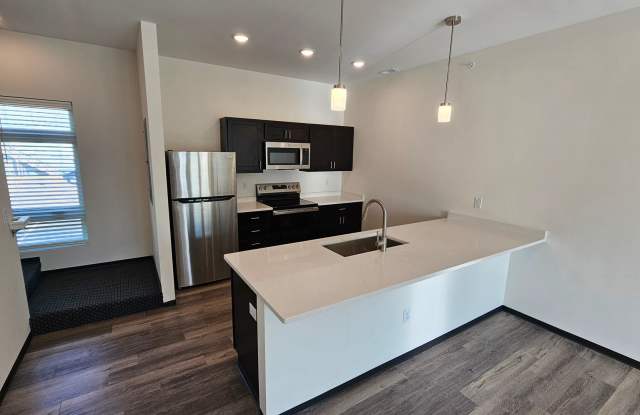 416 E Cottage Grove Ave photos photos