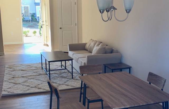 Room in 3 Bedroom Townhome at Whitesell Way Gallery 3