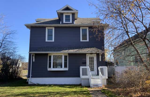 1902 Lamborn Ave - 1902 Lamborn Avenue, Superior, WI 54880