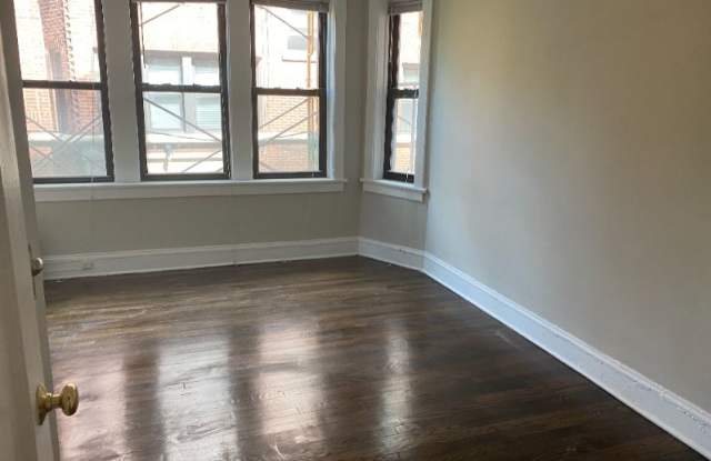 537 W Aldine 1N Gallery 2