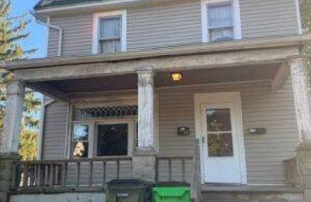 557 South St photos photos