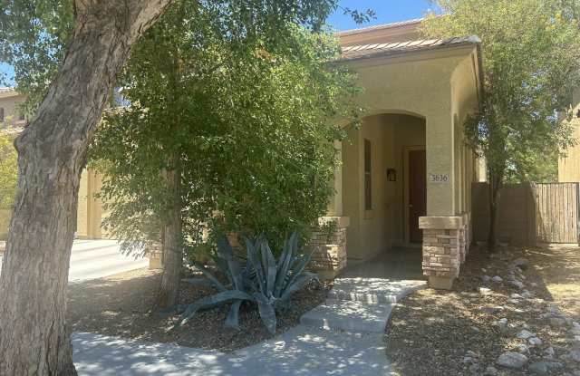 3636 E PARKVIEW Drive Gallery 2